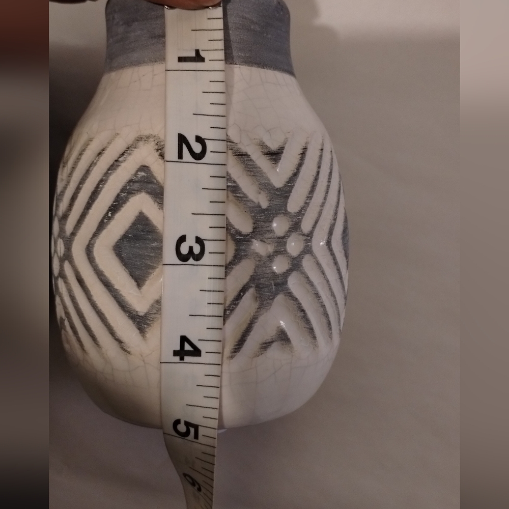 Small Vase - Picture 7 of 8